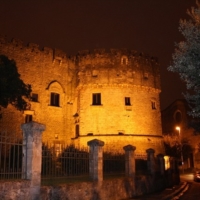 Castello e dintorni sotto le stelle tra Castello e Borgo antico di Carovigno