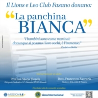 FASANO : LIONS E LEO CLUB DONANO UNA PANCHINA BIANCA