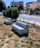 BRINDISI : NUOVE PANCHINE DA RIFIUTO RICICLATO