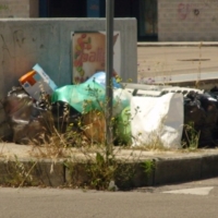 BRINDISI RIFIUTI:  ANCORA CAOS