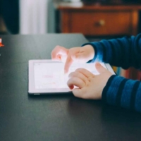 Delibera Agcom su Protezione dei minori nel cyberspazio